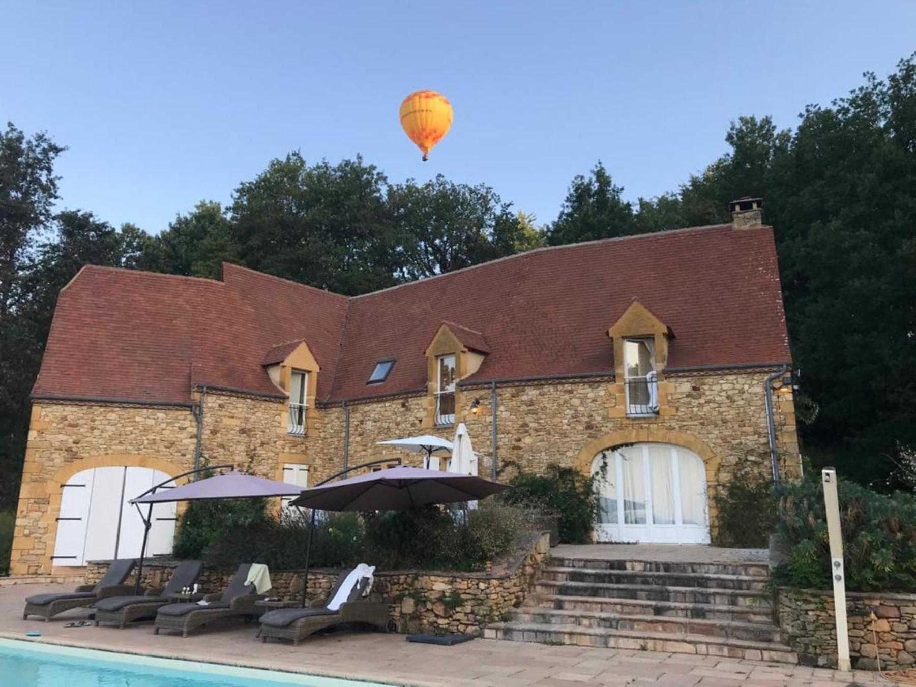 Luxury Chateau W. Pool & Hot Tub In Dordogne Бенак-е-Казнак Екстер'єр фото